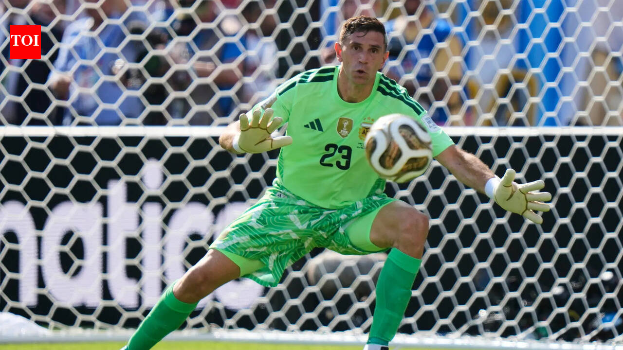 'I'm so sorry, I truly tried my best': Emiliano Martinez apologises, hints at Argentina retirement | Football News