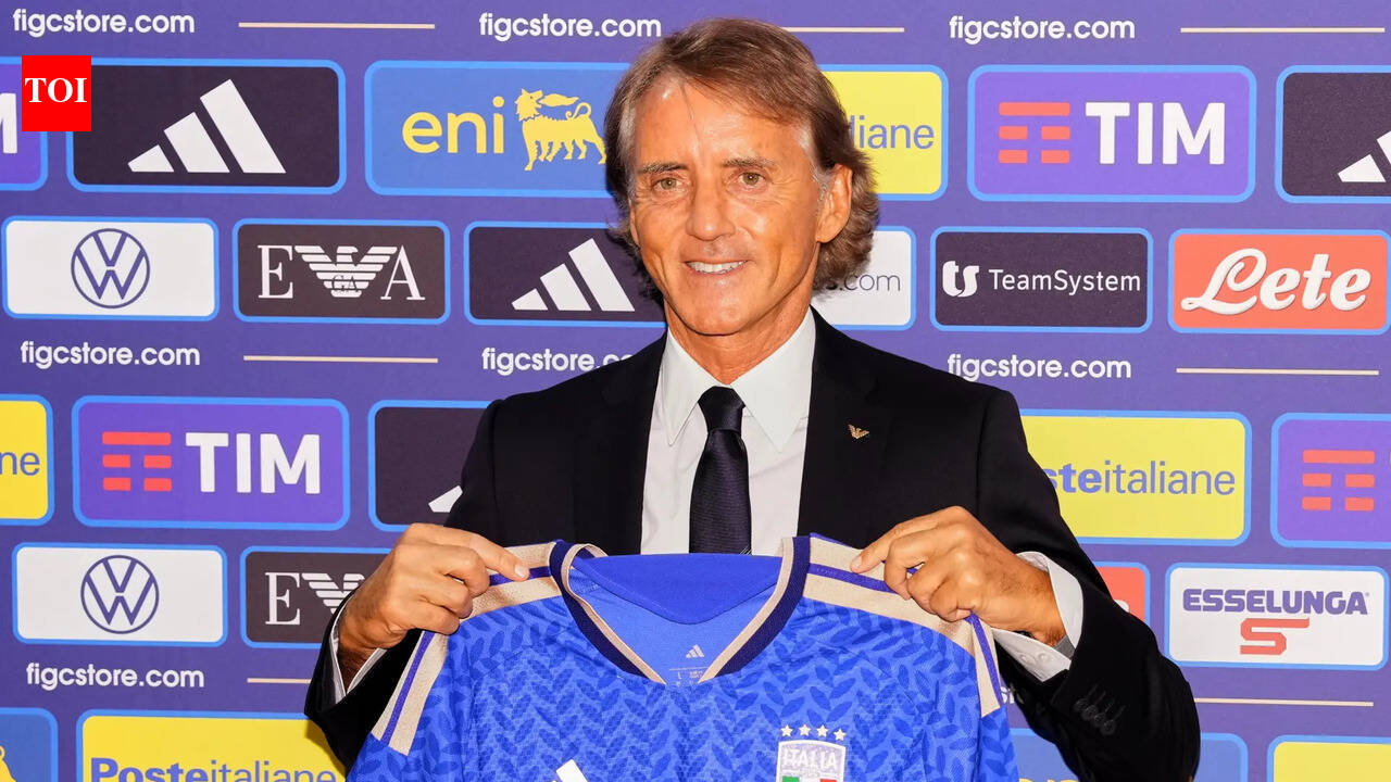 'It was like losing the woman of your life': Roberto Mancini apologises after dramatic Italy return | Football News