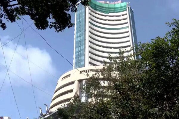 Stock Market Live Updates: BSE Sensex climbs over 800 points; Nifty50 gains 1%