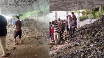 Landslide hits Vaishno Devi track at Himkoti; battery car service suspended