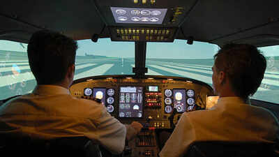 Airline pilots don't eat the same meal and never at the same time, the reason behind this is more unsettling than you think |