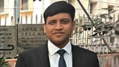 Twice he reached the UPSC interview. Twice he failed. On his third attempt, he secured AIR 602—and he's still chasing his IAS dream