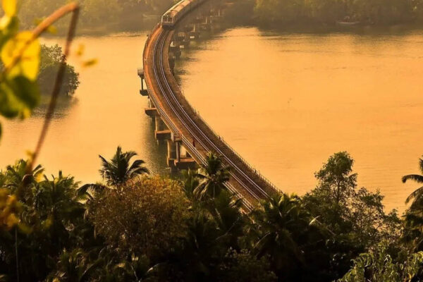 8 Most beautiful train journeys in South India you should take at least once