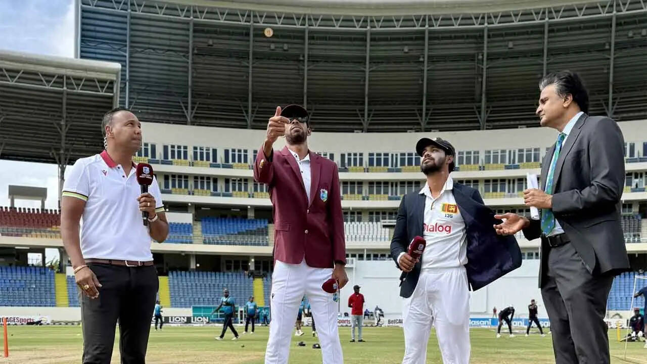 Sri Lanka 53/2 in 14.1 Overs