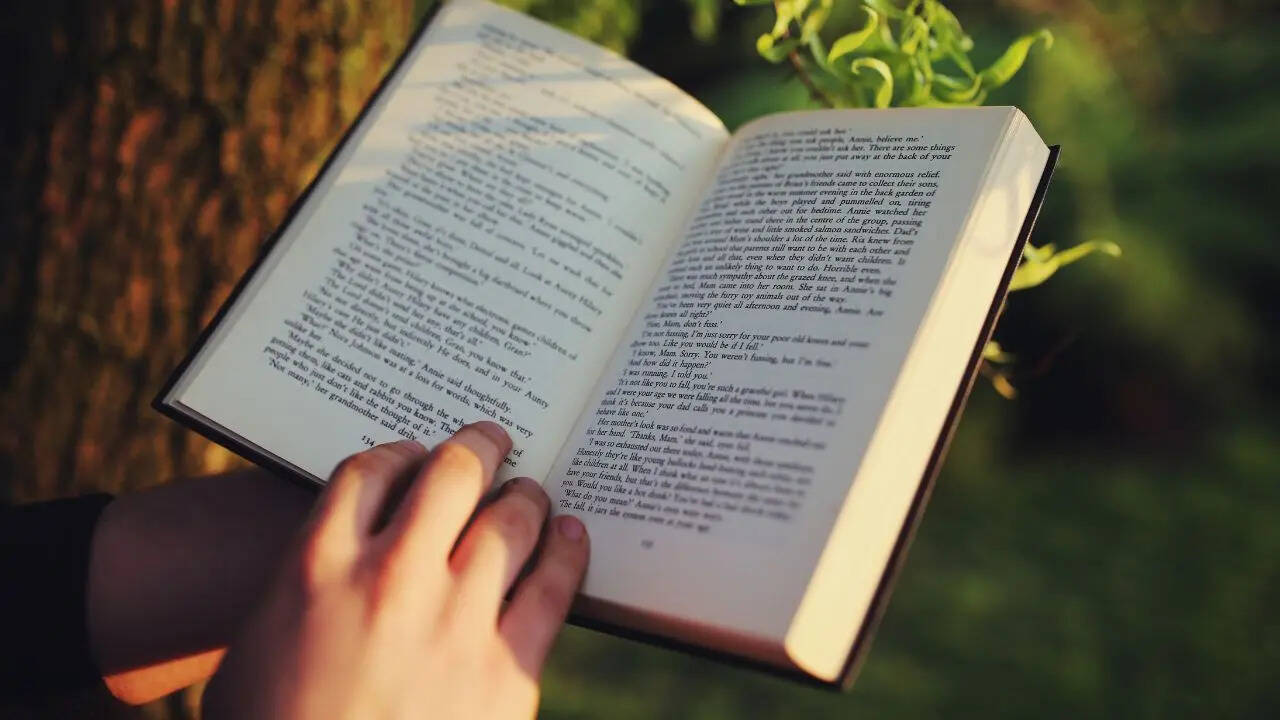 Psychology says keeping your childhood books isn't just nostalgia; Here are 5 reasons why