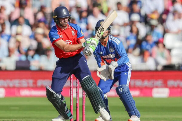 India 24/0 in 2.1 Overs