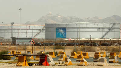 Saudi Arabia effects deepest crude price cut in 26 years