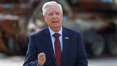 What happened in Lindsey Graham's final hours? Trump call, Ukraine trip, cardiac emergency and sudden death at 71