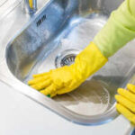 No more stains! How to make your stainless steel sink shine like new in minutes