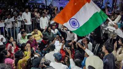 Jharkhand student protest Day 14: Hunger strike continues as BJP, Rahul Gandhi back students