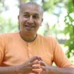 Spiritual leader Gauranga Das says the most valuable employees don't complain, they bring solutions