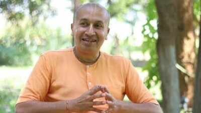 Spiritual leader Gauranga Das says the most valuable employees don't complain, they bring solutions