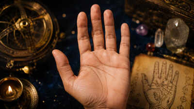 Palmistry Today, 08 August, 2026: Have these marks below your ring finger? Discover if fame, artistic talent, and public success are written in your hand lines