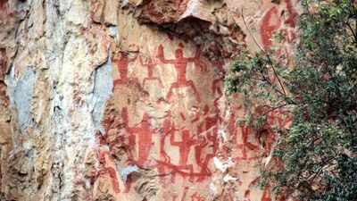 Scientists discover how ancient Chinese paintings used blood to survive for 2,000 Years