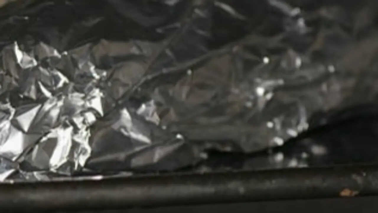 Put aluminium foil in your freezer: The surprisingly useful kitchen hack people swear by
