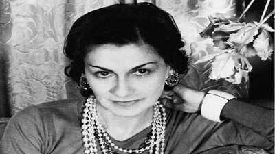 Coco Chanel: Fashion quote of the day by Coco Chanel: 'Fashion changes, but style endures'