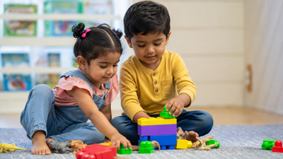 Psychology suggests letting children play on their own may be one of the best parenting decisions; here’s why