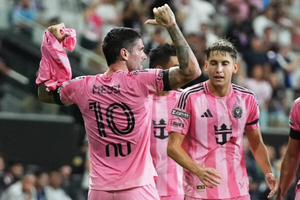 Watch: Rodrigo De Paul scores stunner, reveals Messi’s No. 10 jersey in emotional tribute | Football News