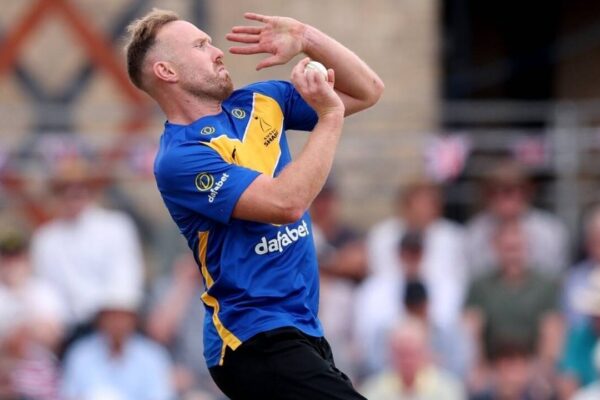 English all-rounder Danny Lamb forced to retire from cricket aged 30 after neck, spinal cord injury
