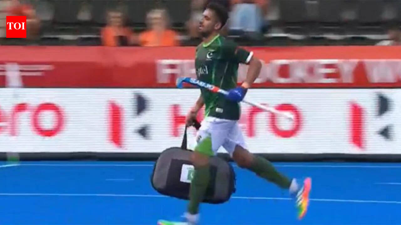 Ex-captain stunned after bizarre blunder by Pakistan at Hockey World Cup