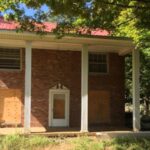 A Tennessee man left a late-1700s house and about $500,000 to local government for a park; after nearly a decade of delays, the property and money are going to a descendant