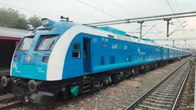Emitting only water vapour, India’s 2,400-kW hydrogen train is the world’s most powerful; within days of launch it travels 6,00 km and reduces carbon dioxide emissions by 36,444 kg