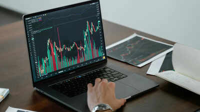 Sensex, Nifty rebound after 2-day losing streak, IT gains