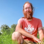 A Belgian farmer says he has not irrigated outdoor crops for 26 years; dig just 5 to 10 cm below the dry-looking surface and the soil is still moist