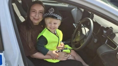 A mother taught her 3-year-old to dial the police helpline in a fun game; it turned out to save her life when she actually collapsed