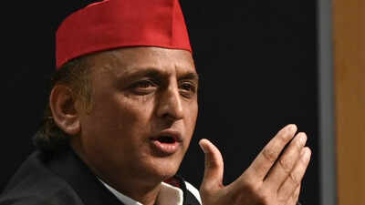Why Samajwadi Party never split? Akhilesh Yadav points out 'benefit' of dynastic politics