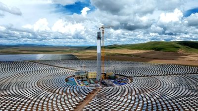 China completes installation of 15,927 mirrors concentrating heat at 1,040 °F at world’s highest solar thermal plant; will power 50,000 homes while saving 60,000 tons of coal annually