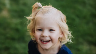Utah girl Emma Meline was diagnosed with severe aplastic anemia days before Christmas; her 2-year-old sister became her perfect bone marrow match