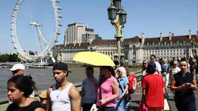 UK searches for homes with air conditioning jump 104% as heatwaves intensify