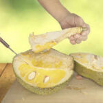 How to cut Jackfruit without sticky hands: 5 simple tips for beginners
