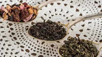 Think your tea is pure? Think again! These simple home tests using everyday items can help you check your tea for artificial colours, iron filings and possible adulteration |