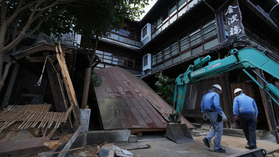 Japan earthquake aftermath: Woman dies of heat stroke in parked car; toll rises to 36