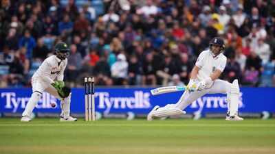 195-run lead! Joe Root's England leave Pakistan on the ropes at Headingley after day 2