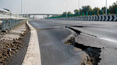 'Slippages reveal design flaw on Kanpur-Lucknow e-way'