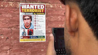 Police put up posters of Lashkar commander across J&K, declare Rs 15L reward