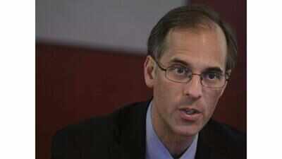 Moody’s Economist Mark Zandi: Strict immigration policies necessarily does not mean more and better job opportunities for native-born workers