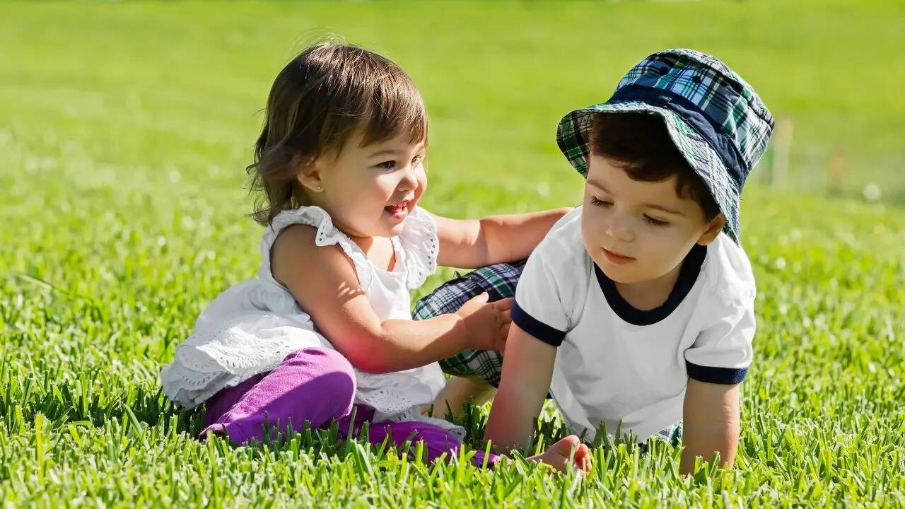 10 trendy three-letter baby names with beautiful meanings