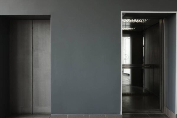 Why do lifts have mirrors? The surprising reason behind this everyday feature