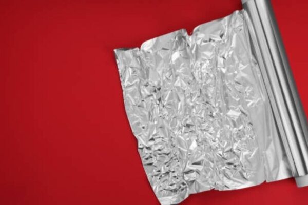 5 smart ways to use aluminium foil while travelling