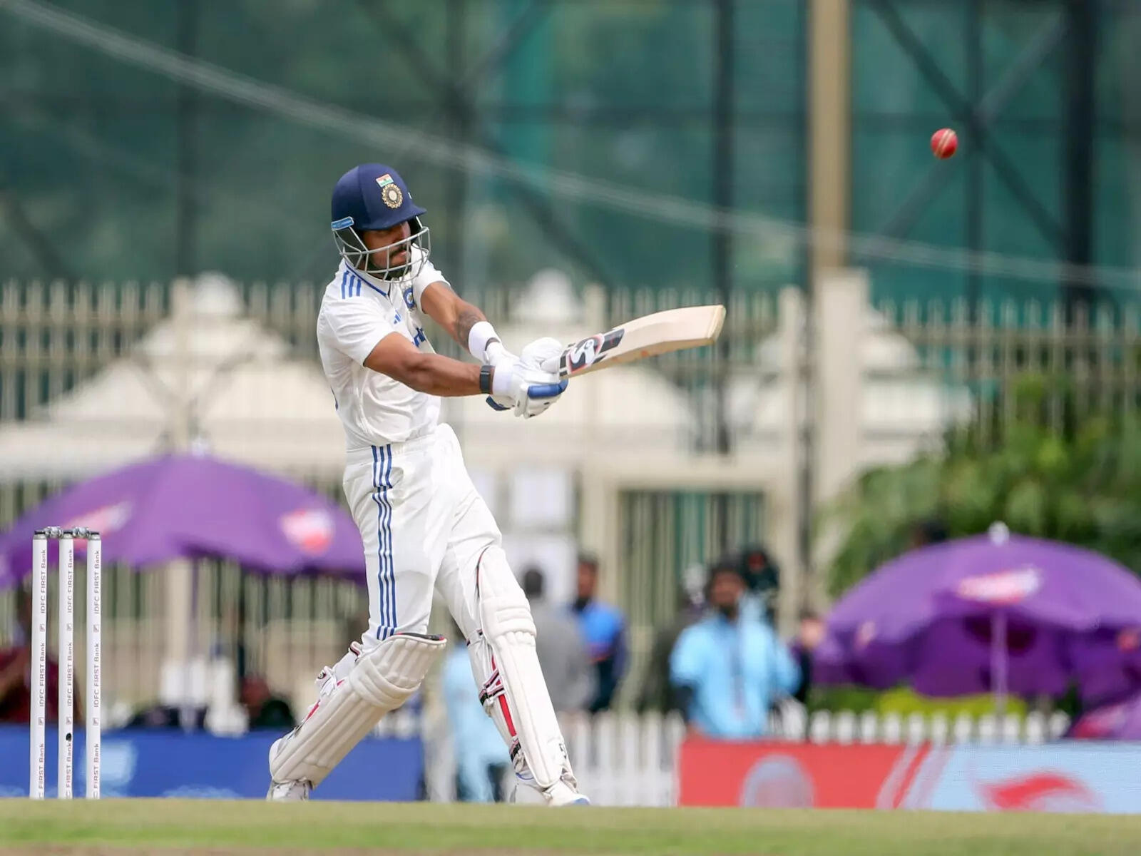 India 300/5 in 85.0 Overs