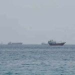 Oil prices hold steady as Hormuz nears zero traffic while Iran-US talks on Strait opening stalls