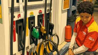 College by day, petrol pump by night: The young woman who works till 10 PM to pay her fees is inspiring the Internet with her determination |