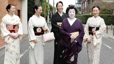 Tokyo's geisha population fell from about 13,000 in 1940 to around 200 today; one 86-year-old geisha is turning to AI and holograms to keep the culture alive