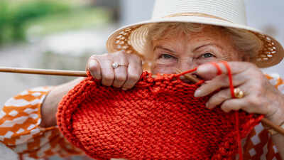 Meet ‘Granny H’, the mystery grandma who leaves knitted toys in a village in England that kids can’t wait to find!
