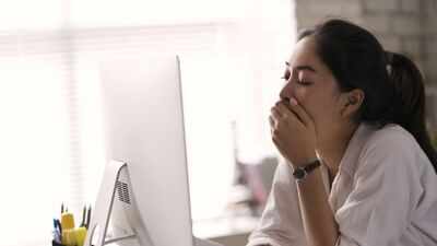 Why do you feel sleepy after eating? Why sleepiness occurs after eating