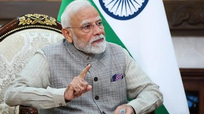 PM Modi repeats call to 'shun unnecessary gold buys, foreign weddings & holidays'